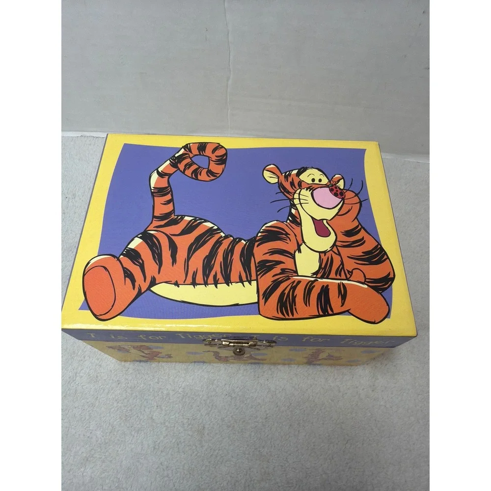 VTG 90s Disney Tigger Musical Jewelry Trinket Box Winnie the Pooh No Music